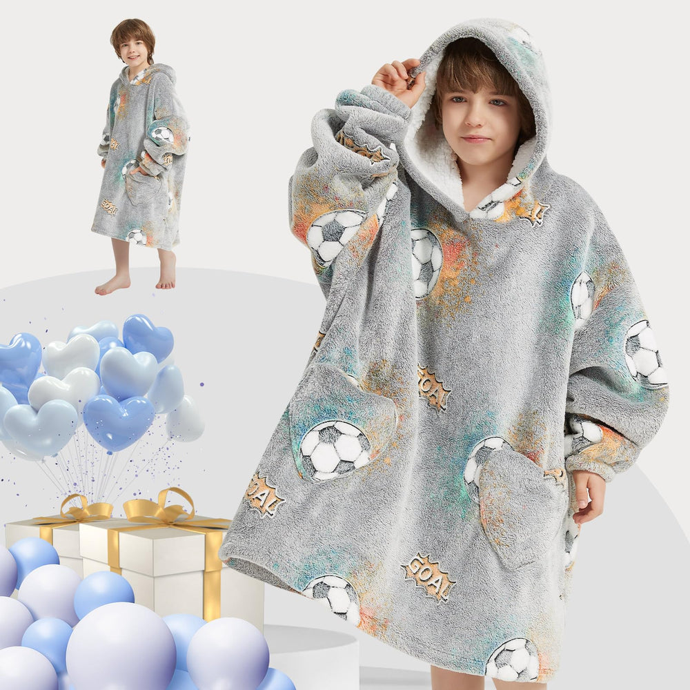 mewkou hoodie en extérieur lors d’un camping pour chaleur et style