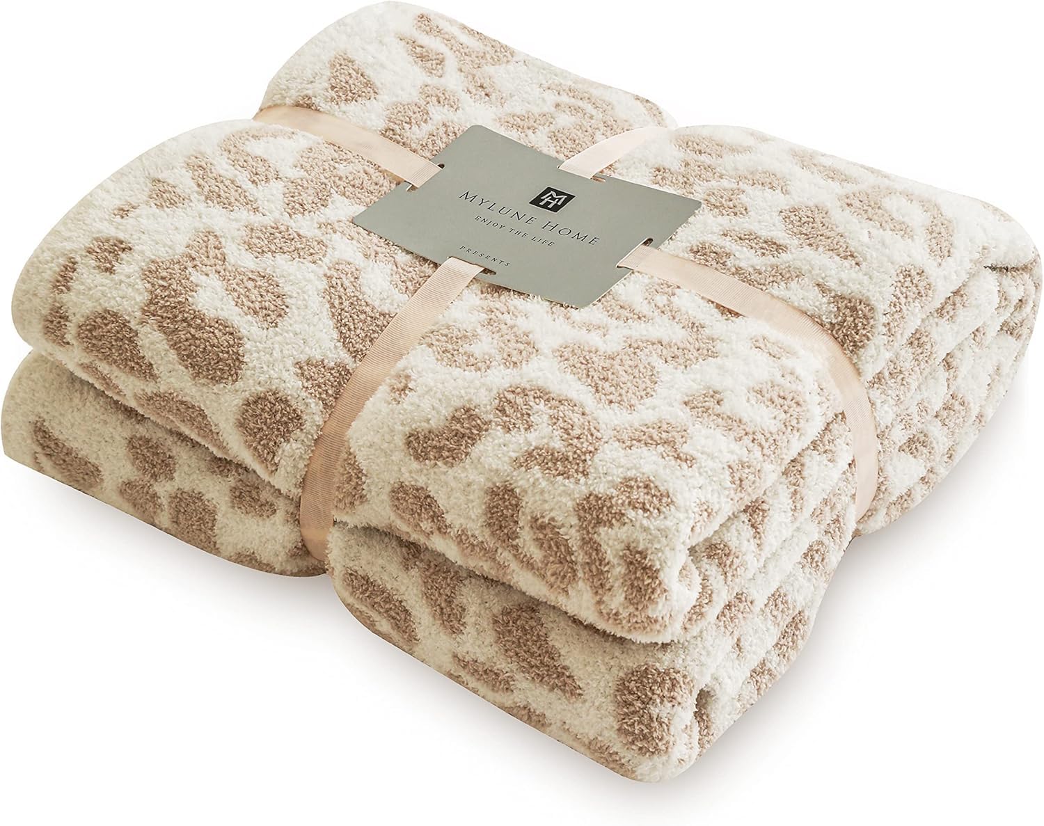 MH MYLUNE HOME plaid posé à côté d’objets pour montrer dimensions 50x60"