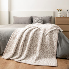 MH MYLUNE HOME bord et couture du plaid montrant durabilité et finition soignée