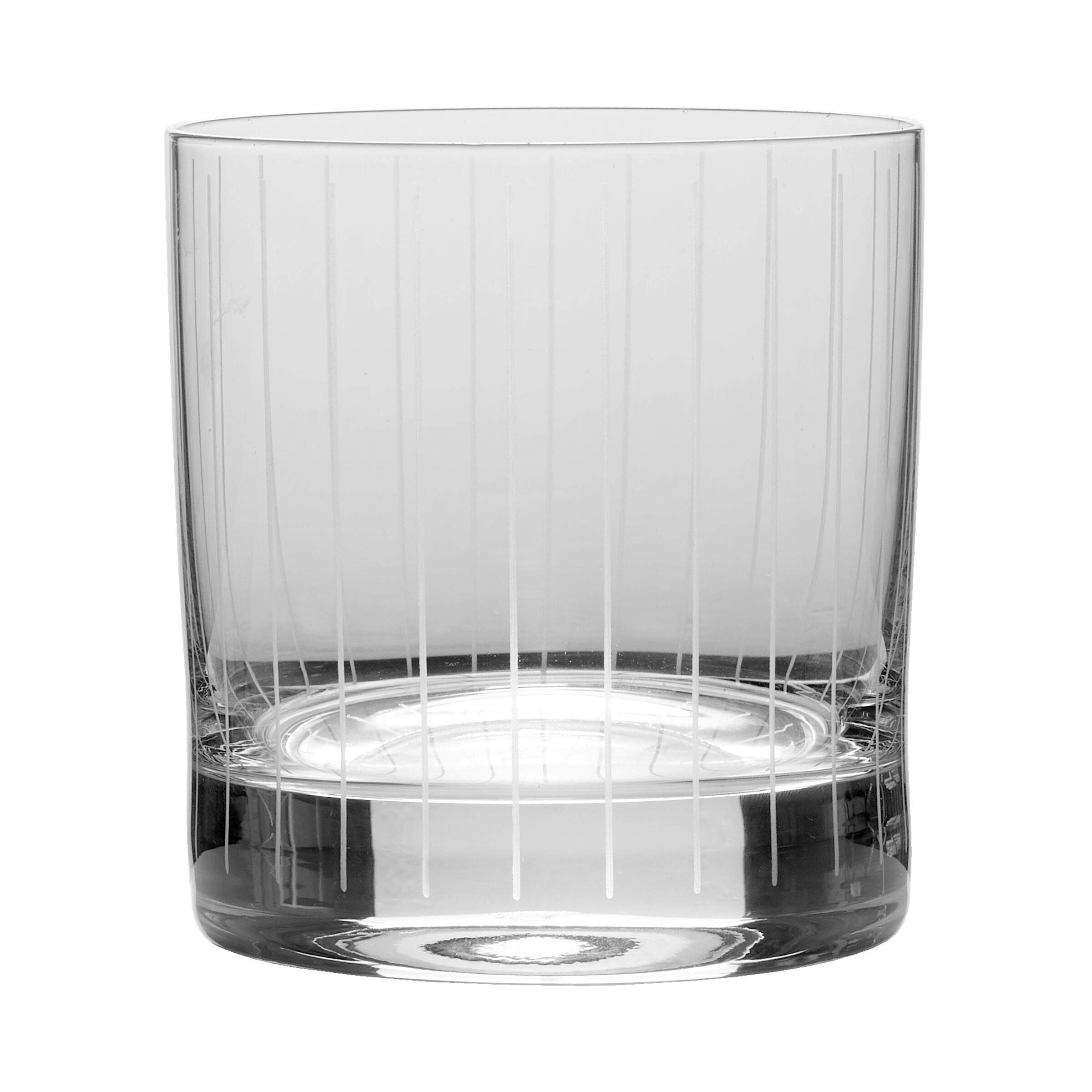 Mikasa verre en usage pour cocktail, versatilité et service élégant