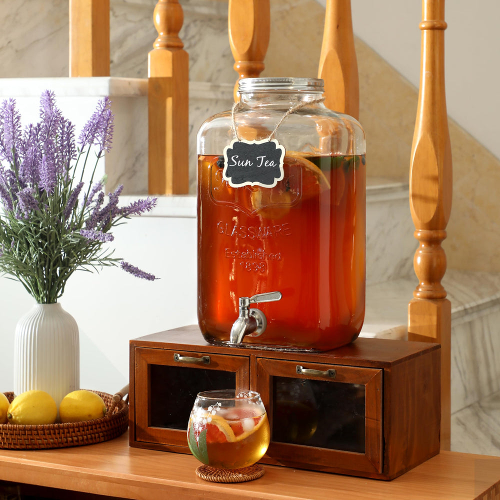 MiraEase comparaison d'échelle montrant capacité 2 gallons pratique