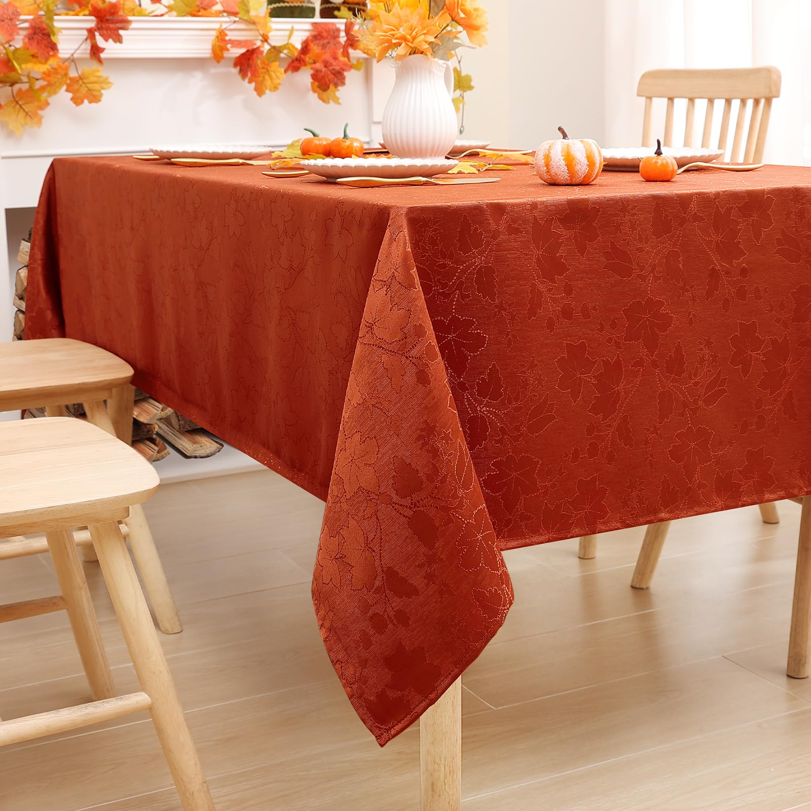 misaya nappe ceremonie deco présentant table de fête élégante et décor automnal
