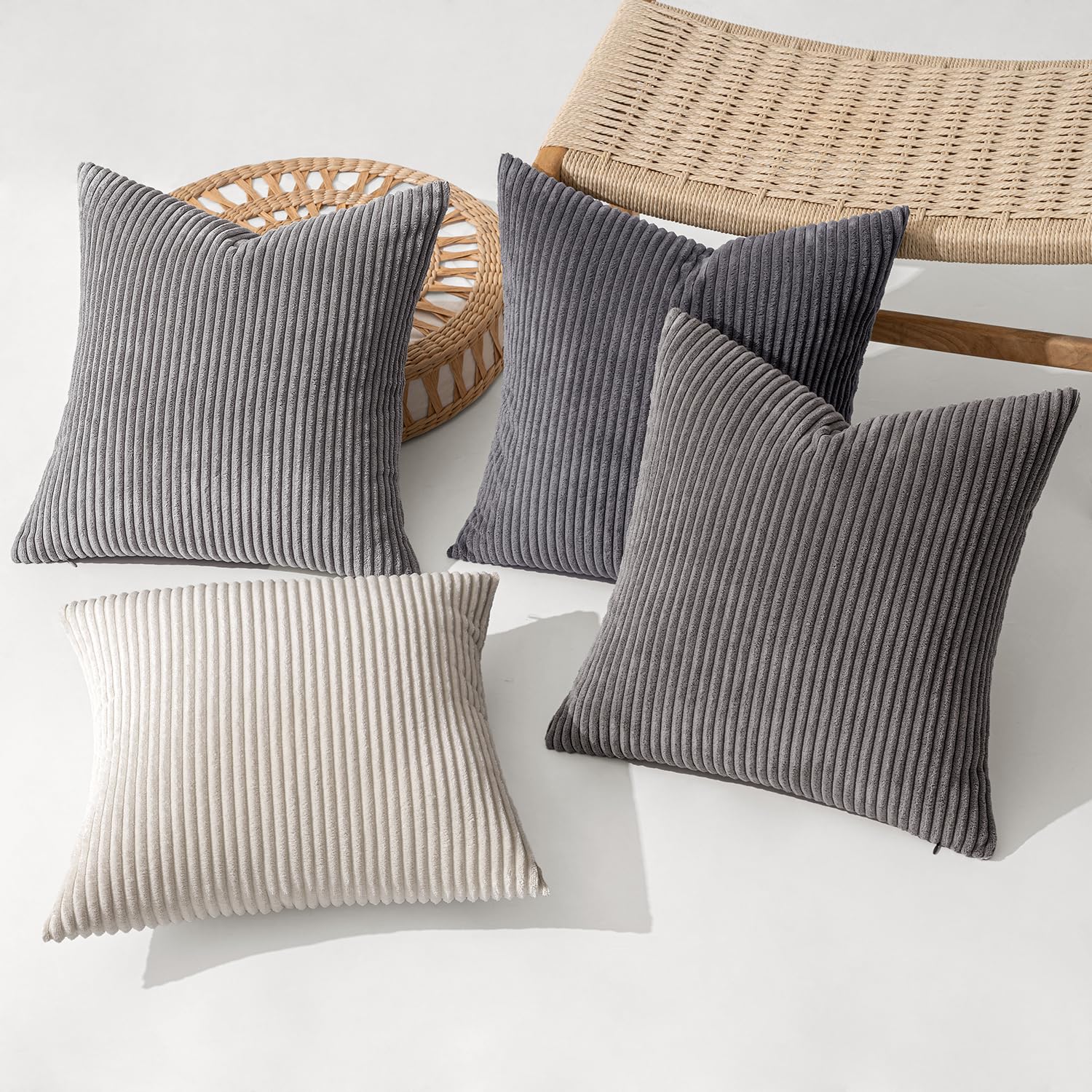 MIULEE gros plan corduroy révélant texture douce pour confort tactile
