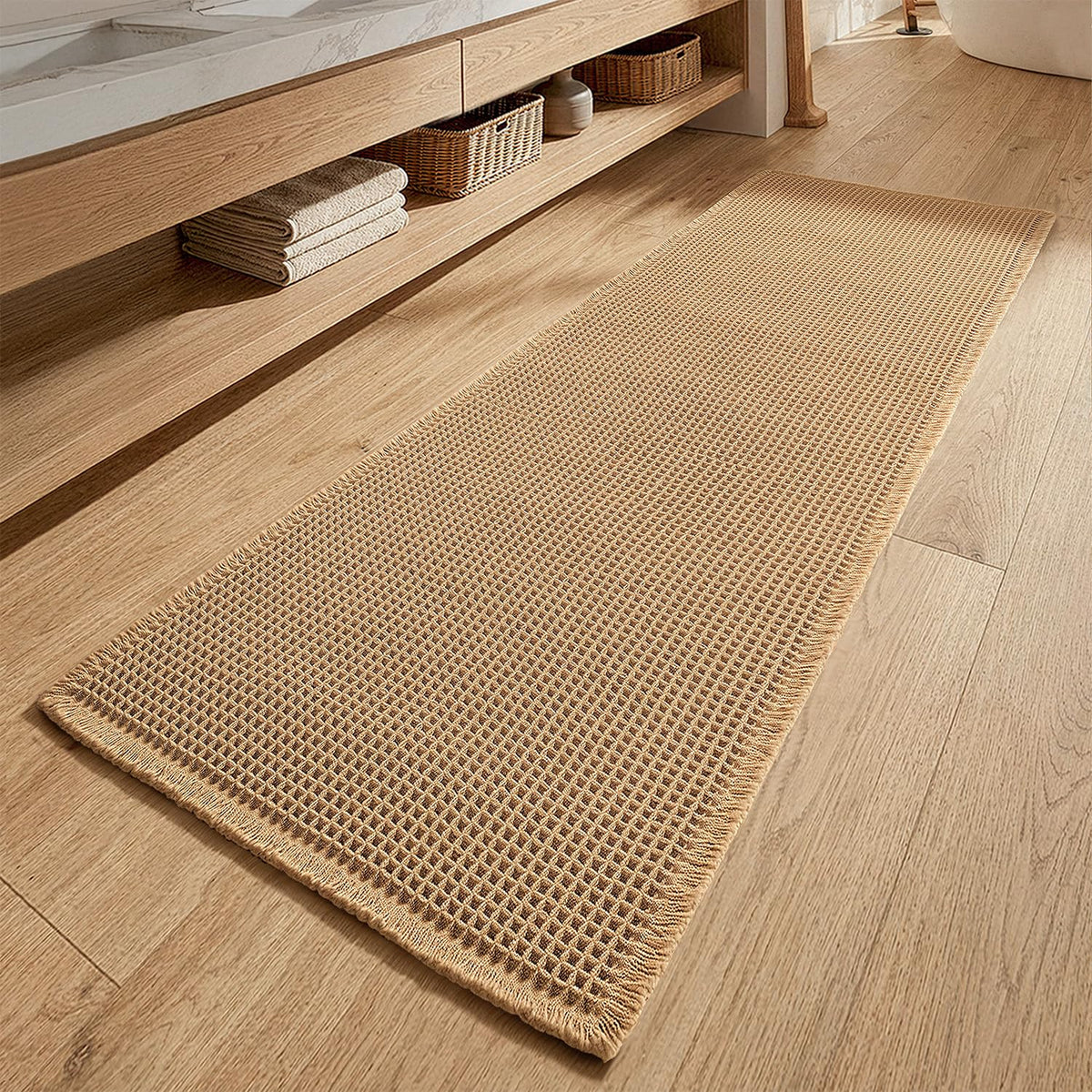 MIULEE vue frontale du tapis 24x72 marron apportant chaleur décorative