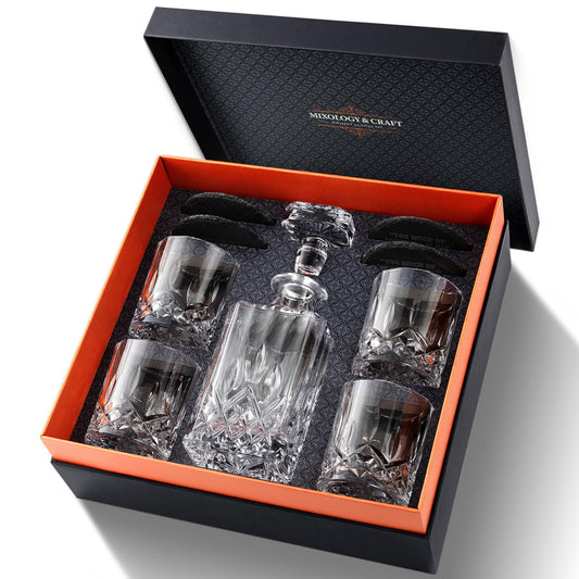 Mixology & Craft carafe devant boîte cadeau, présentation élégante et prête à offrir