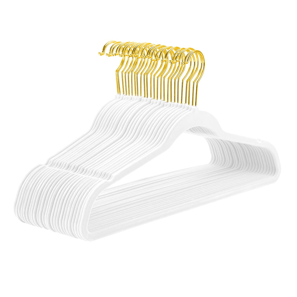 MIZGI cintres pack 50 face avant montrant uniformité et gain d'espace