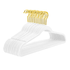 MIZGI cintres pack 50 face avant montrant uniformité et gain d'espace