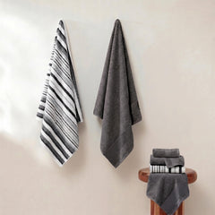 Modern Threads gros plan jacquard larges rayures mettant en valeur texture