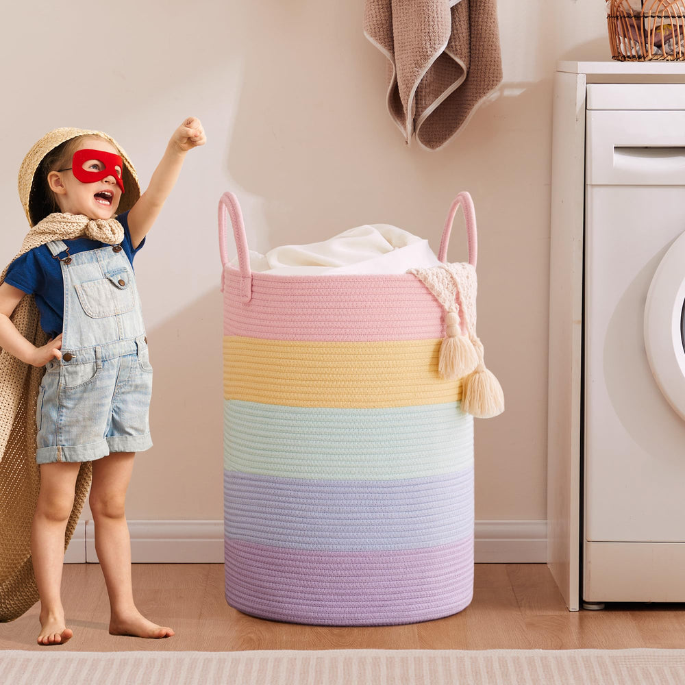 MOJOSCEND motif arc‑en‑ciel pastel en gros plan, touche décorative