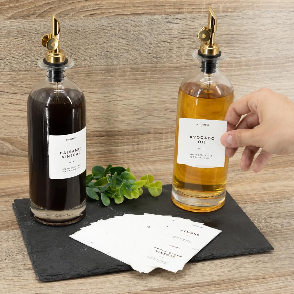 Molimoli comparaison taille main indiquant capacité 500 ml facilement maniable