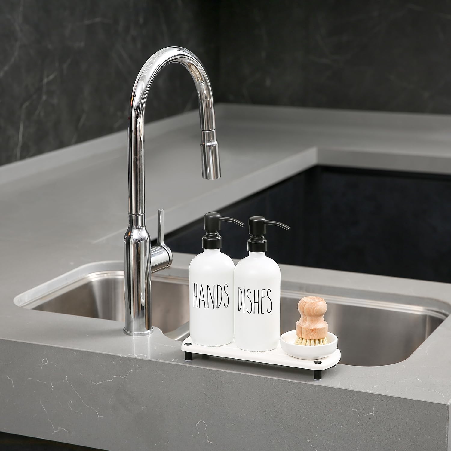 MOMEEMO porte-brosse en céramique détail facilite séchage hygiénique