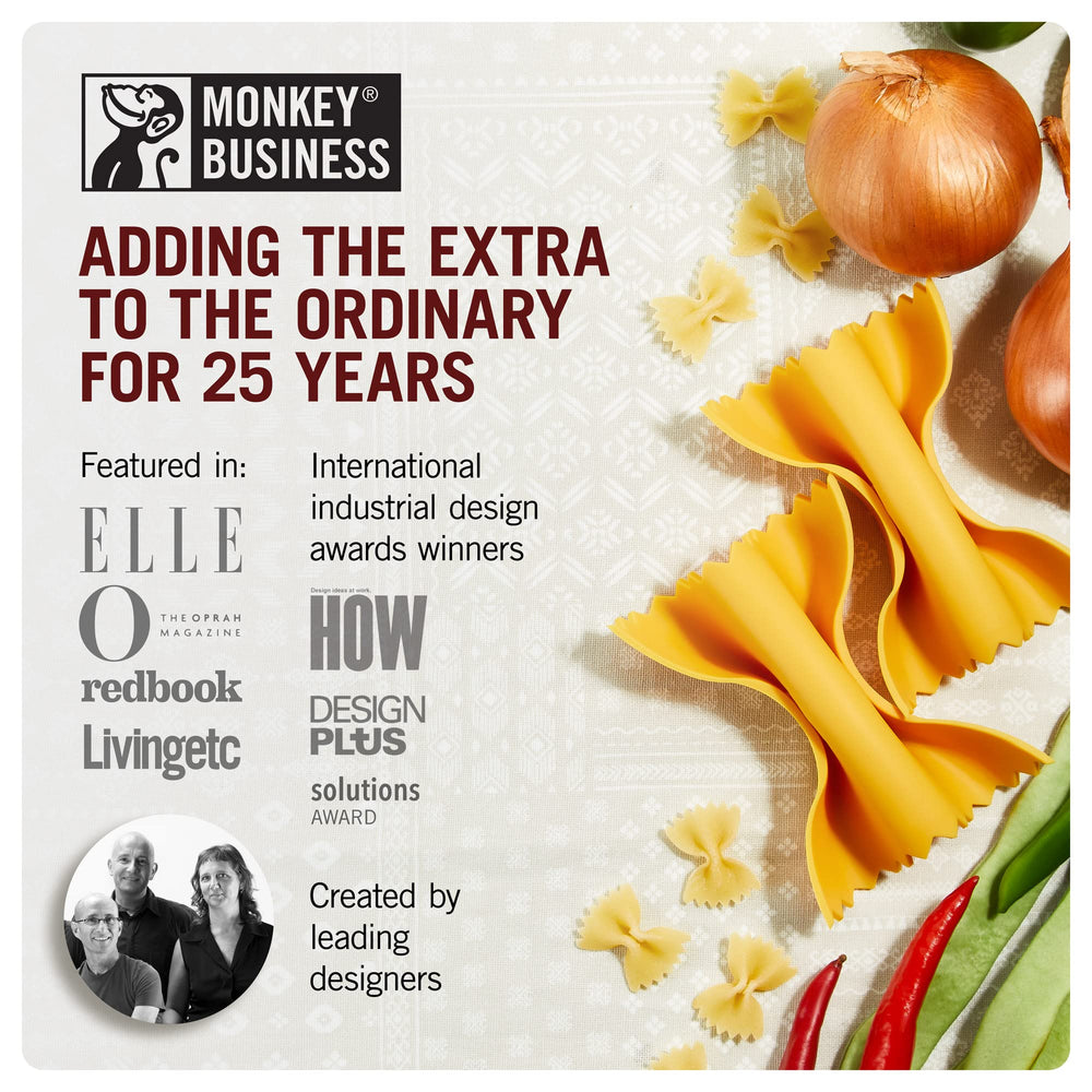 Monkey Business comparaison taille avec cuillère pour échelle, compact et ergonomique