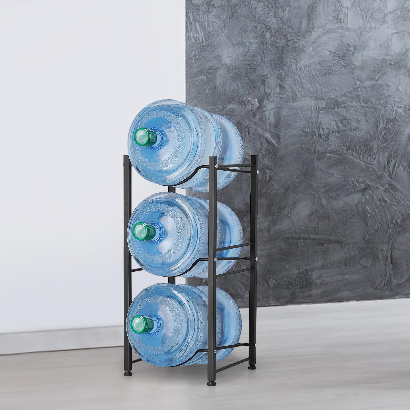 MOOACE support chargé de trois bonbonnes pour rangement ordonné
