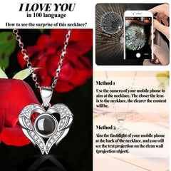 moshen démonstration avec smartphone pour voir « I LOVE YOU » en 100 langues