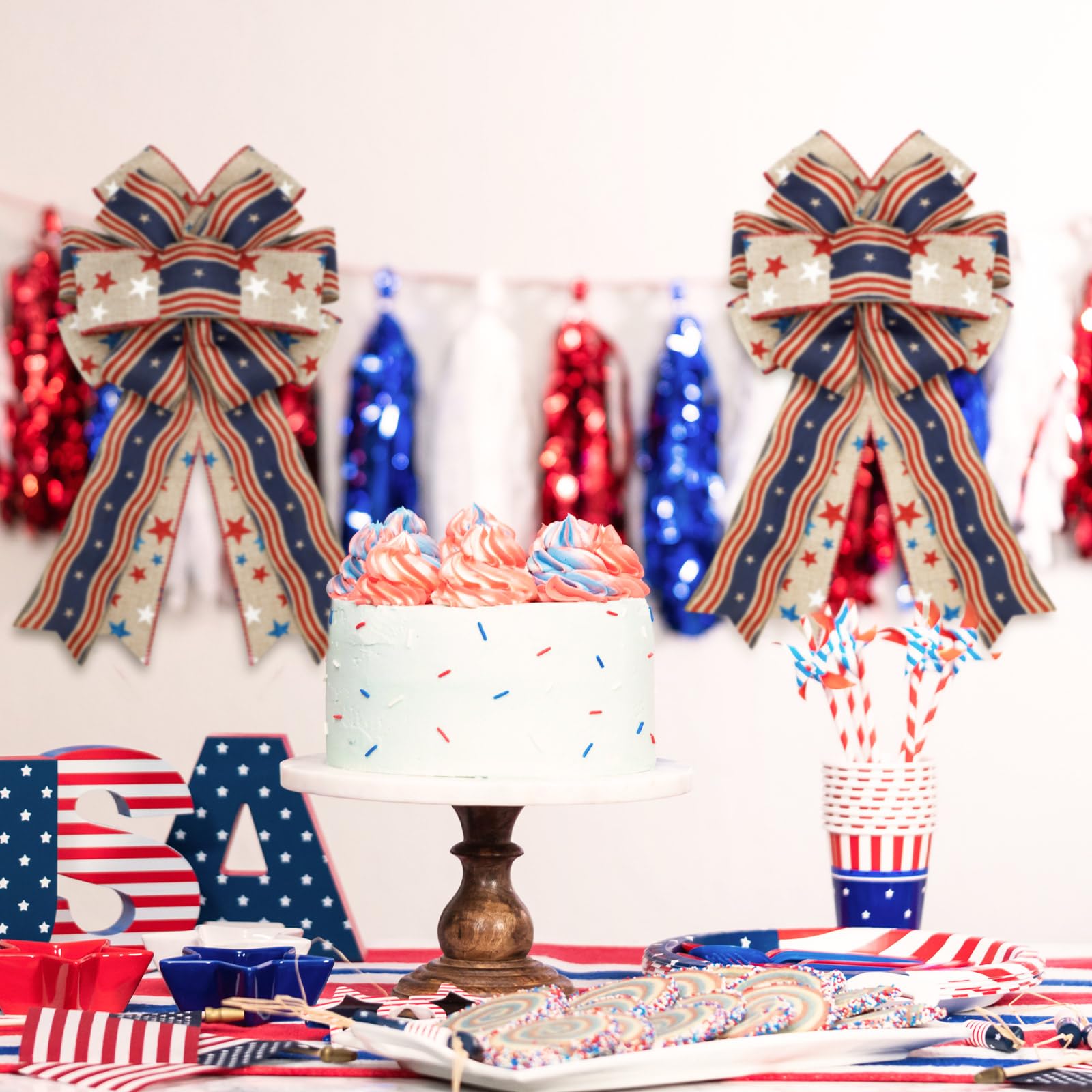 Moucuny noeud en scène festive pour célébration patriotique
