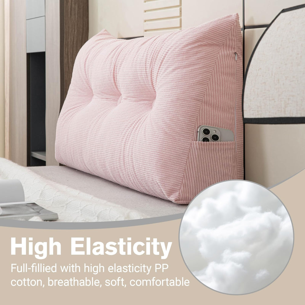 MQK coussin à côté d'un matelas Twin XL illustrant l'ajustement parfait