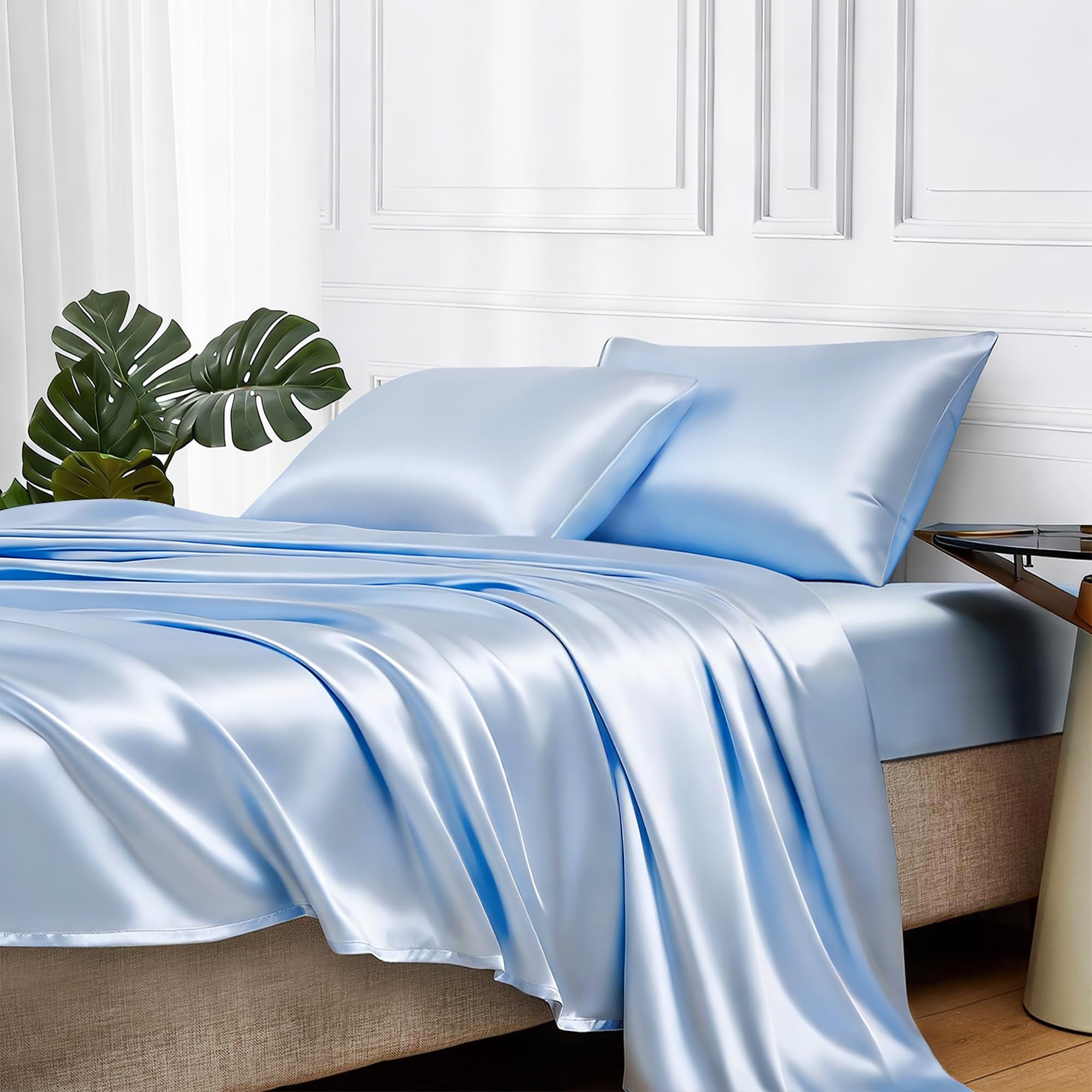 MR&HM draps satin face avant bleu clair, finition soyeuse et élégante