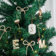 Mrchtmas ornement suspendu sur sapin pour ambiance festive conviviale