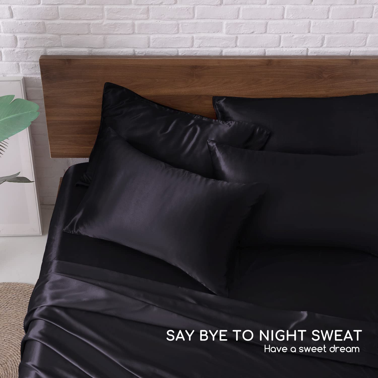 MR&HM draps posés sur lit en décor chambre, rendu luxe accessible