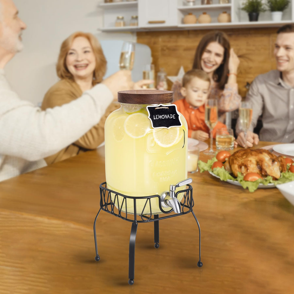 mustry distributeur rangé dans le réfrigérateur pour boissons fraîches