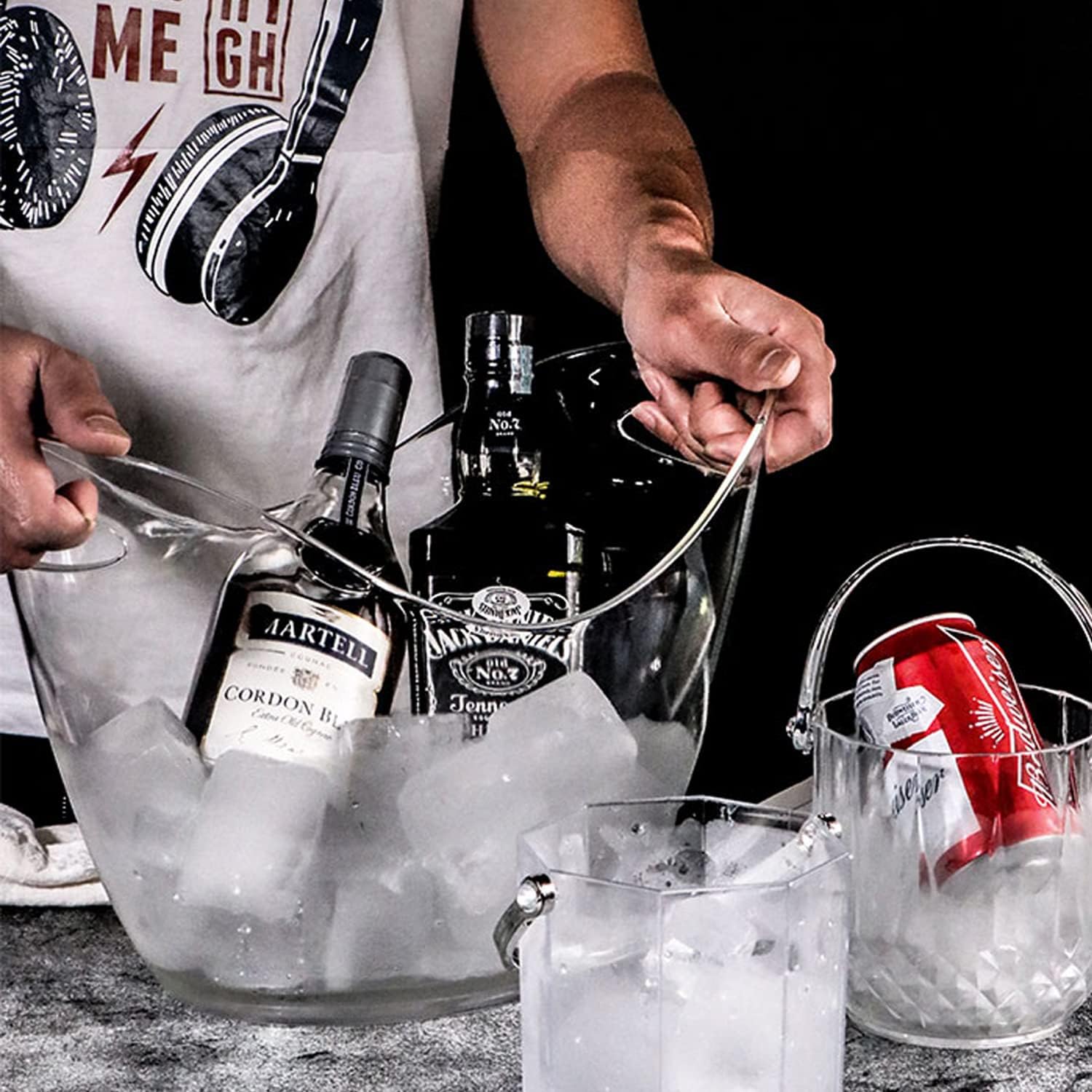 mwellewm seau utilisé en extérieur lors d'un pique-nique gardant boissons fraîches