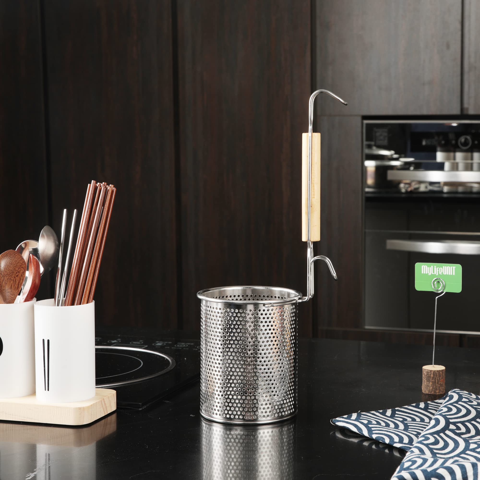 MyLifeUNIT rangement accroché au mur, gain de place pratique en cuisine