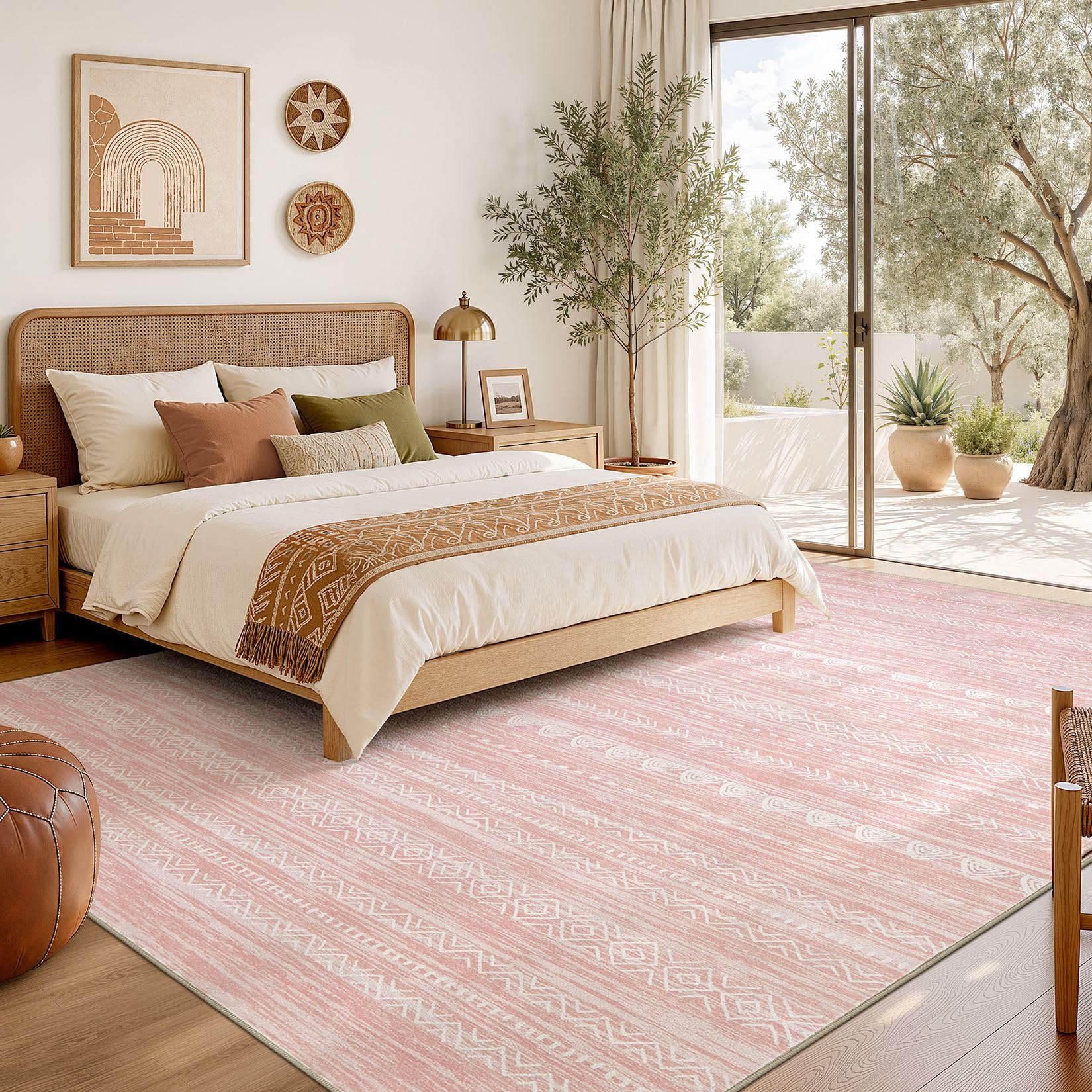 Nakagishi tapis 5x7 à côté d'une chaise, montre échelle et proportion