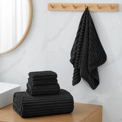 NALIVO gros plan microfibre montrant texture douce et absorption