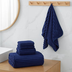 NALIVO drap de bain 40x80 étendu pour démontrer la grande couverture