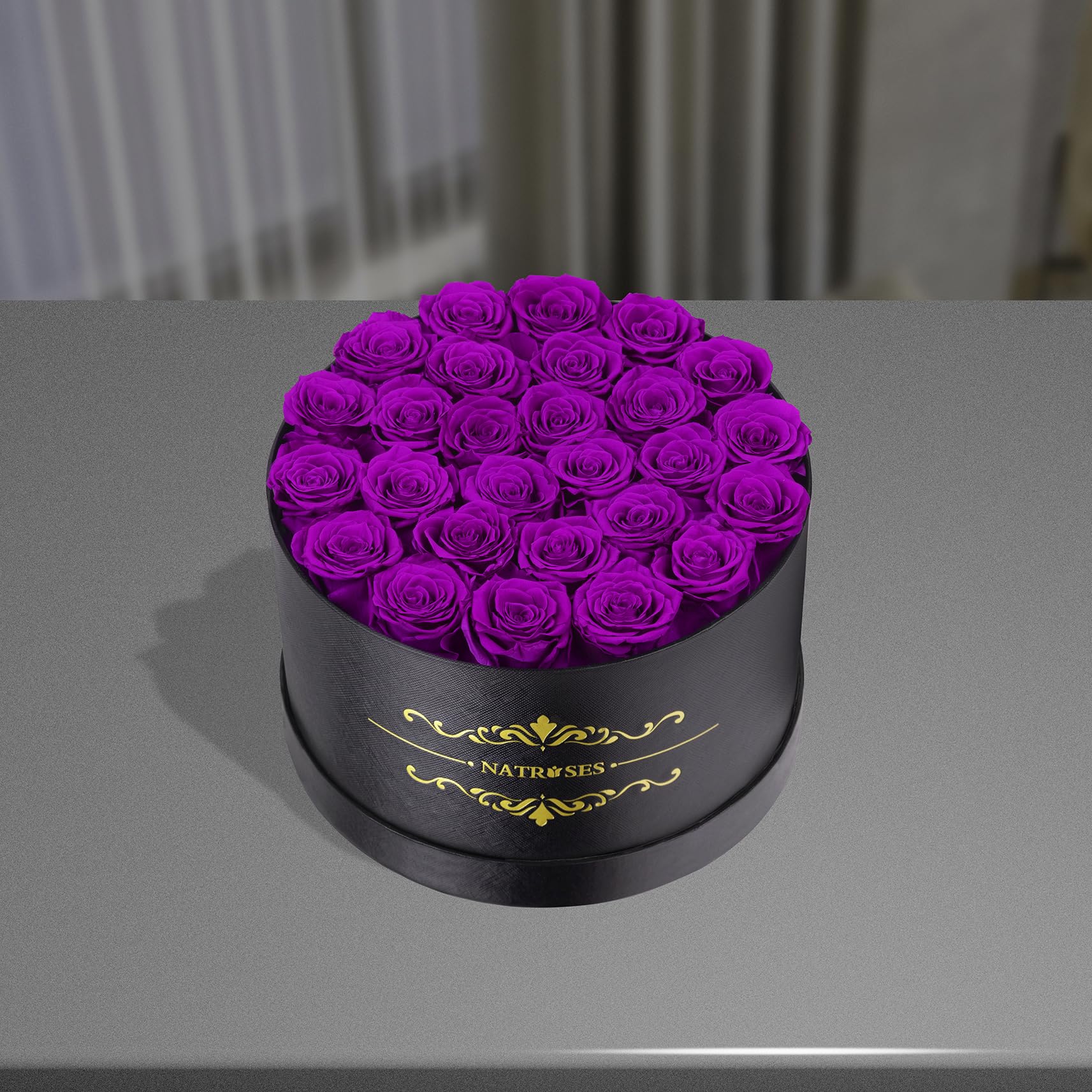 NATROSES gros plan pétales préservés montrant texture naturelle et longue tenue