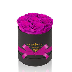 NATROSES coffret face montrant 7 roses stabilisées pour cadeau durable