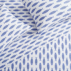 Nautica gros plan motif poissons bleu pour style côtier et coordination facile
