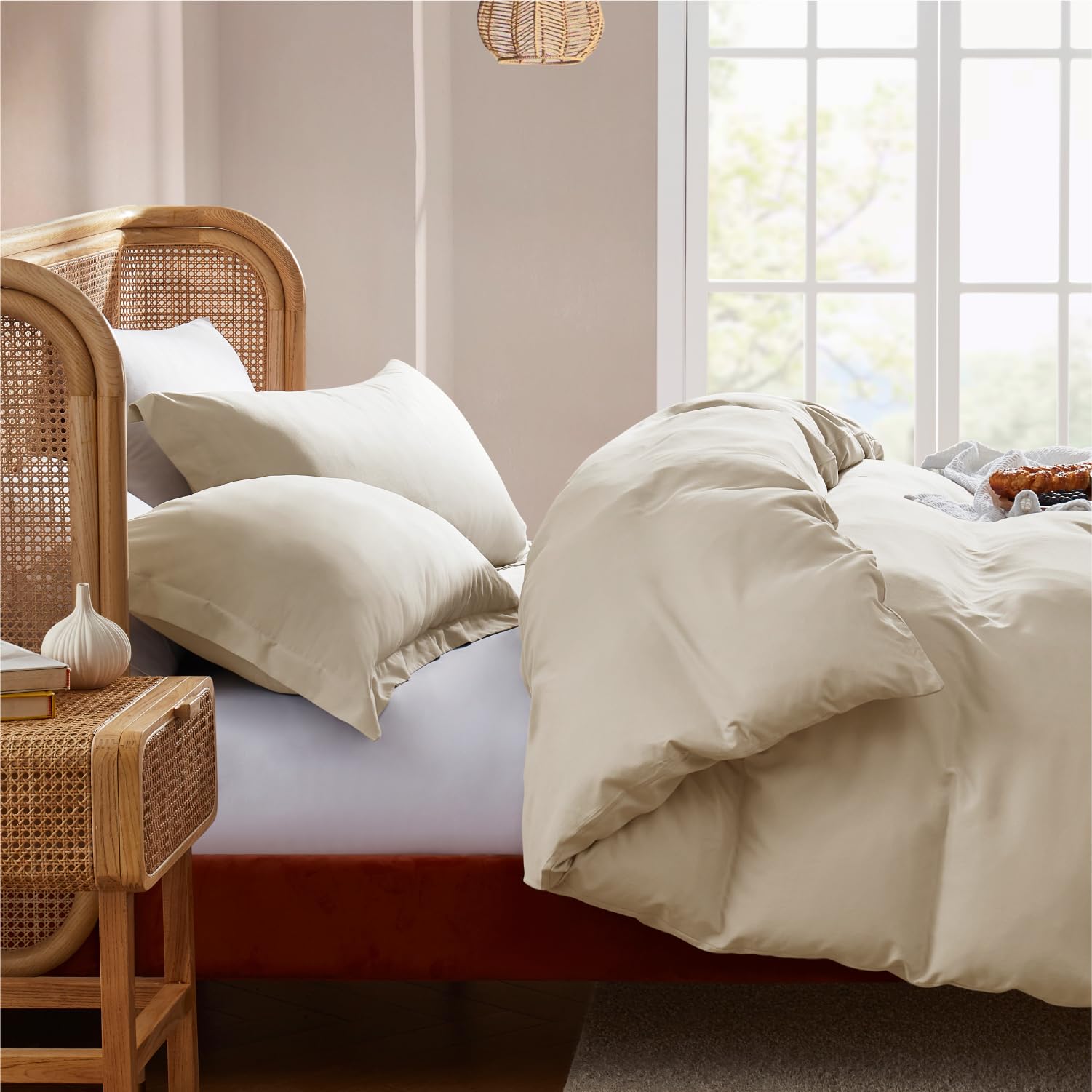 Nestl comparaison taille king posée sur matelas pour échelle claire