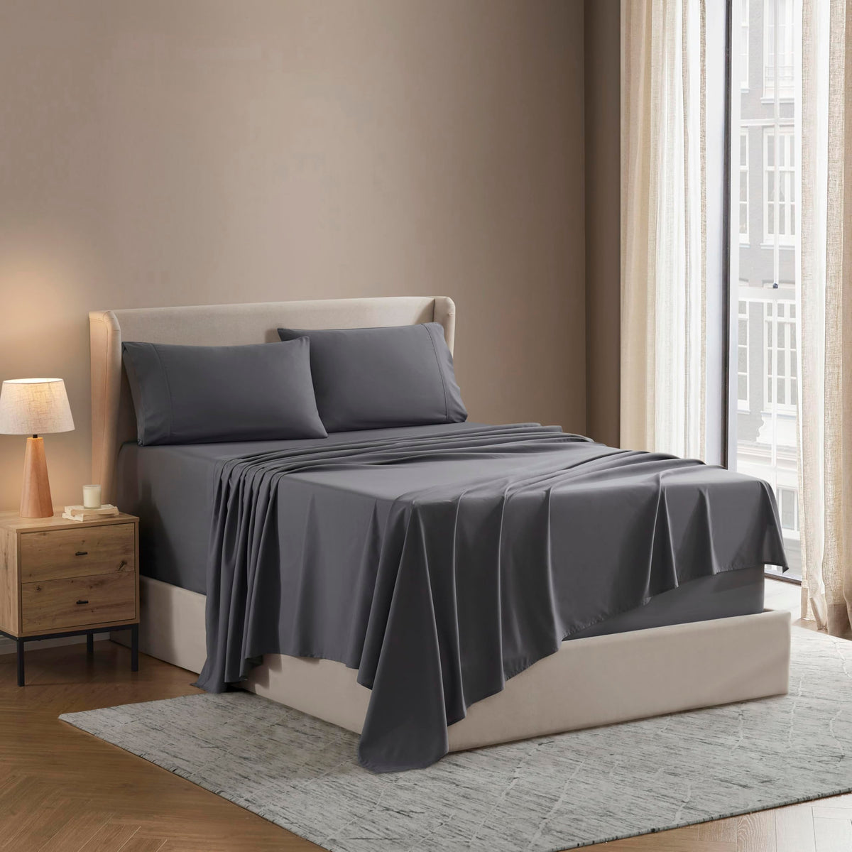 Nestl draps split king face avant montrant finition lisse et couleur gris foncé
