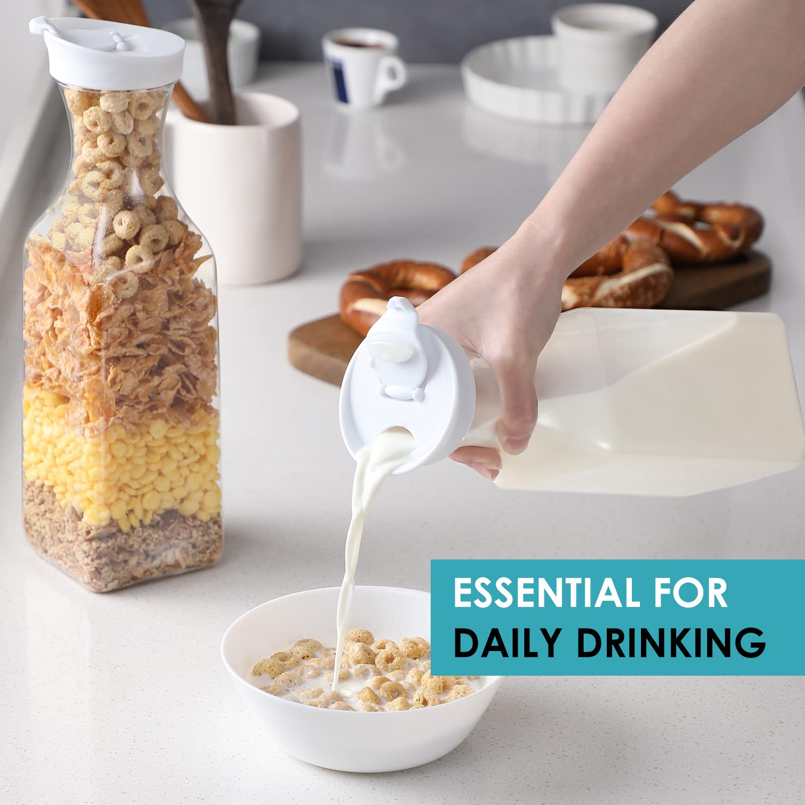 NETANY carafe en usage sur table de brunch apportant praticité