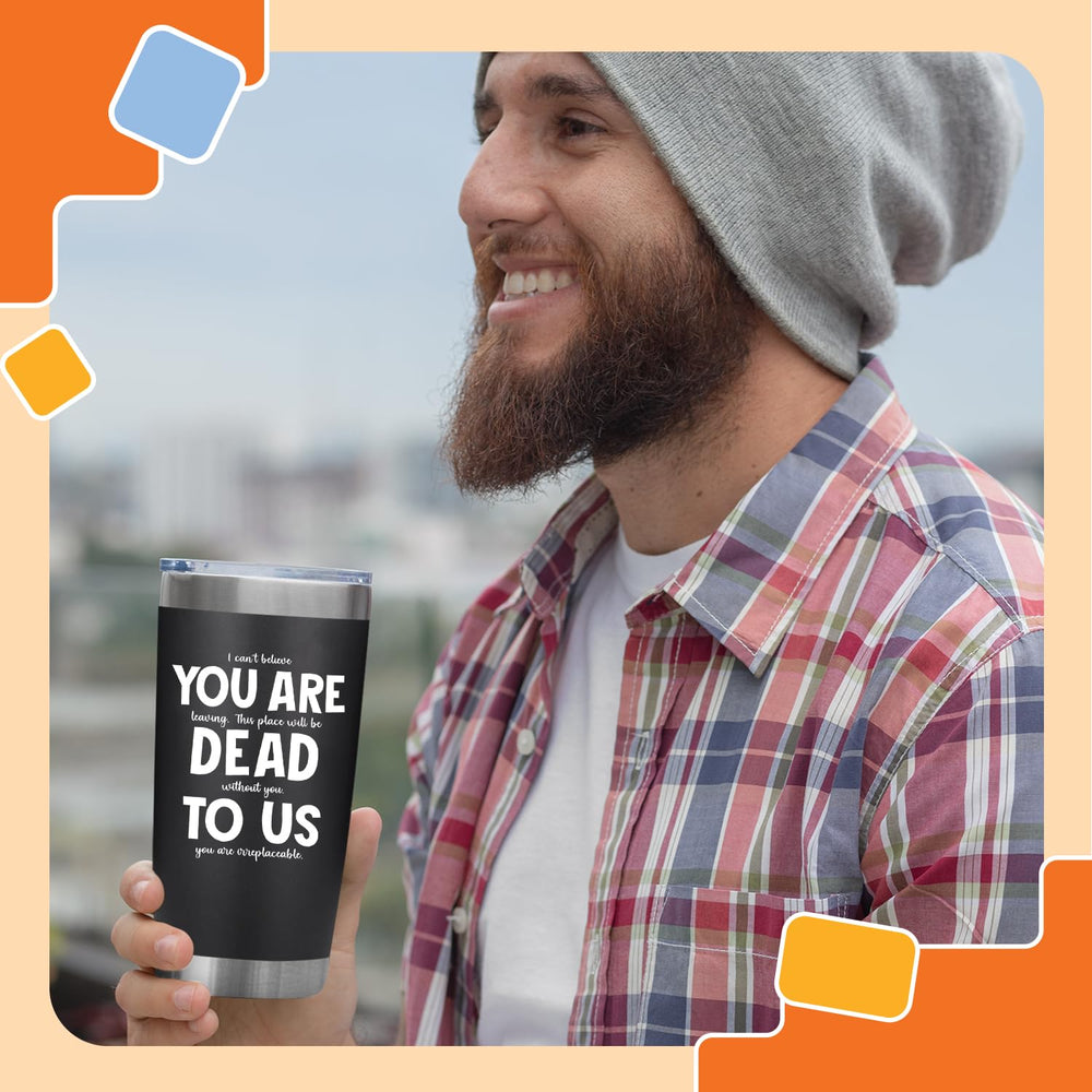 NewEleven tumbler posé sur un bureau montrant usage quotidien et style professionnel