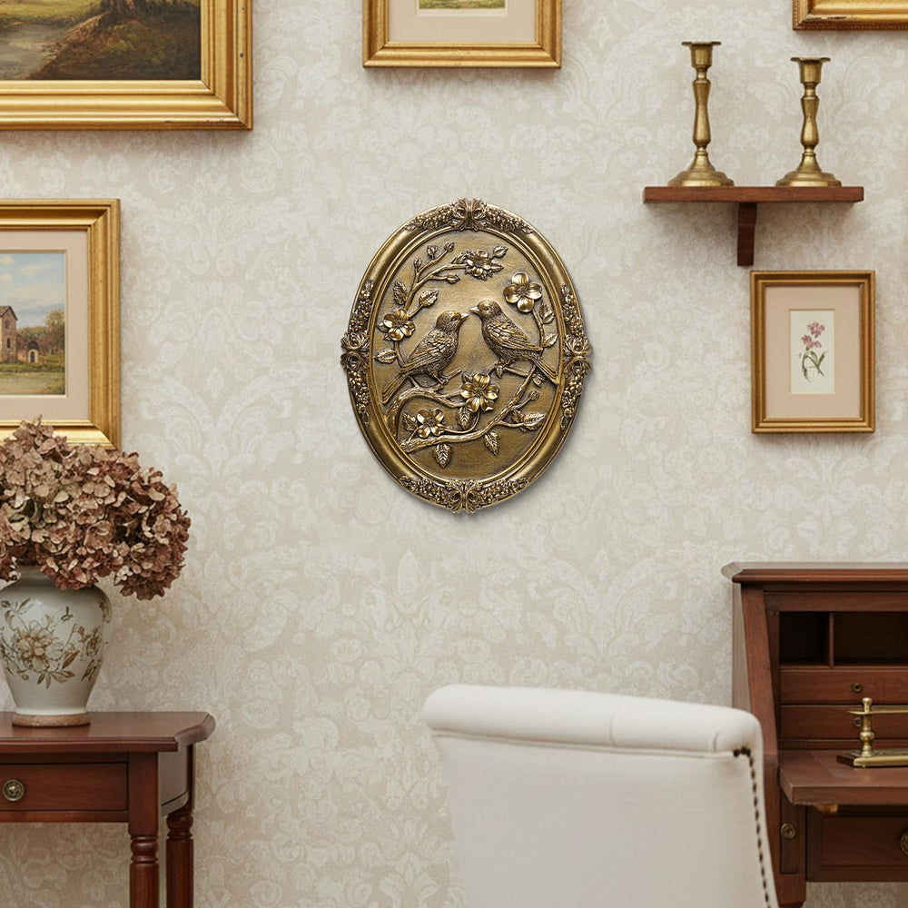 Newinhome mise à l'échelle sur mur montrant taille compacte et proportion