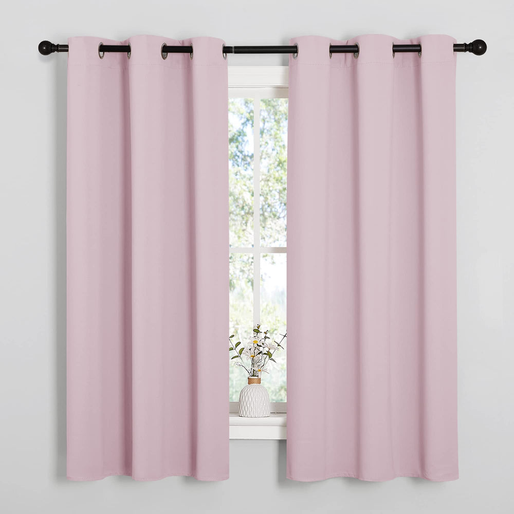 NICETOWN gros plan du tissu triple weave apportant obscurité