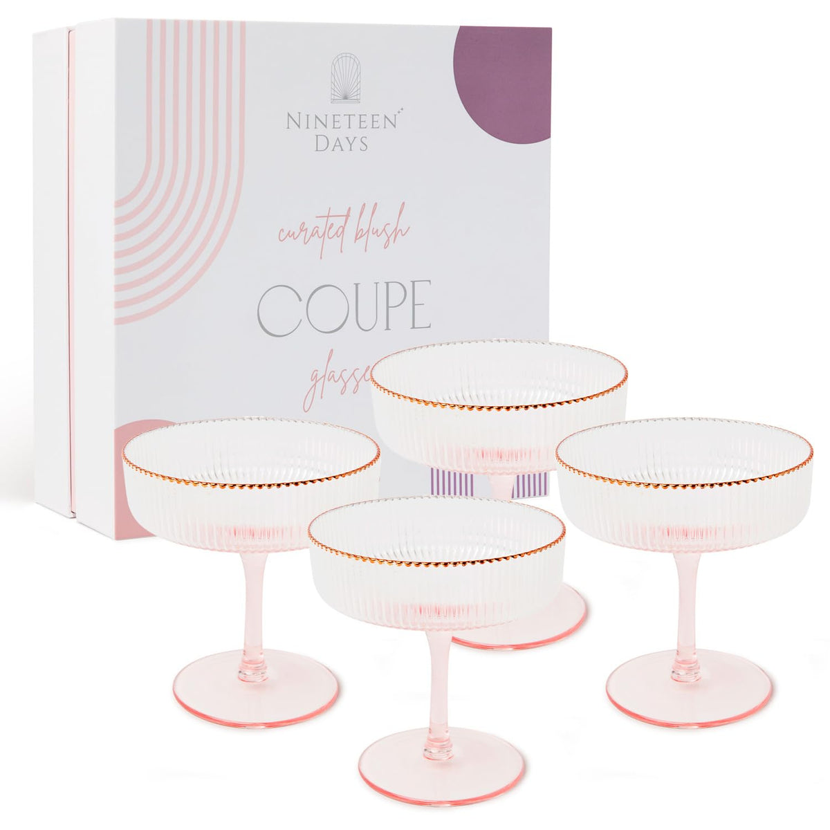 Nineteen Days coupe face montrant couleur blush et silhouette élégante