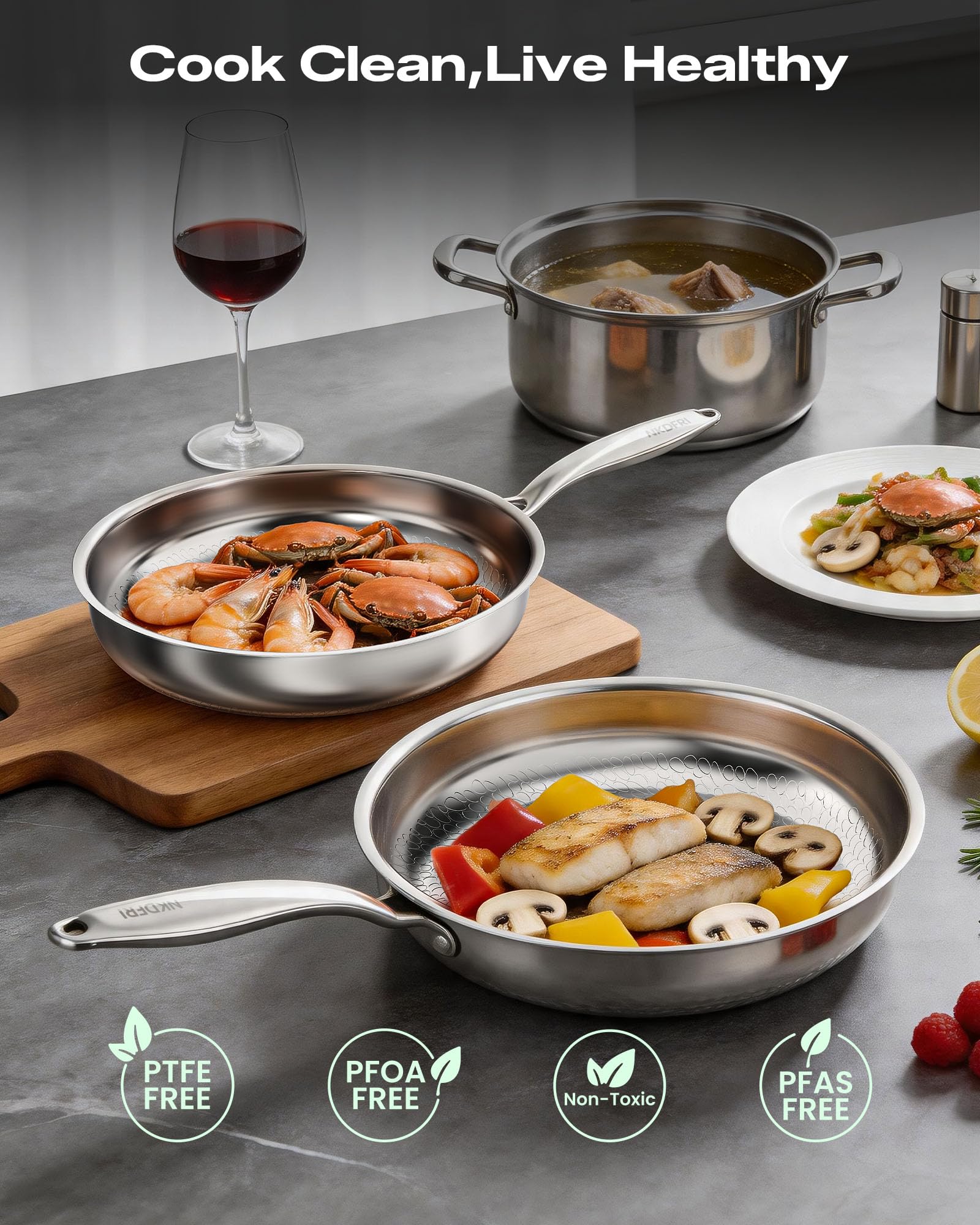 NKDFRI poêle posée sur plan de travail lifestyle cuisine pratique