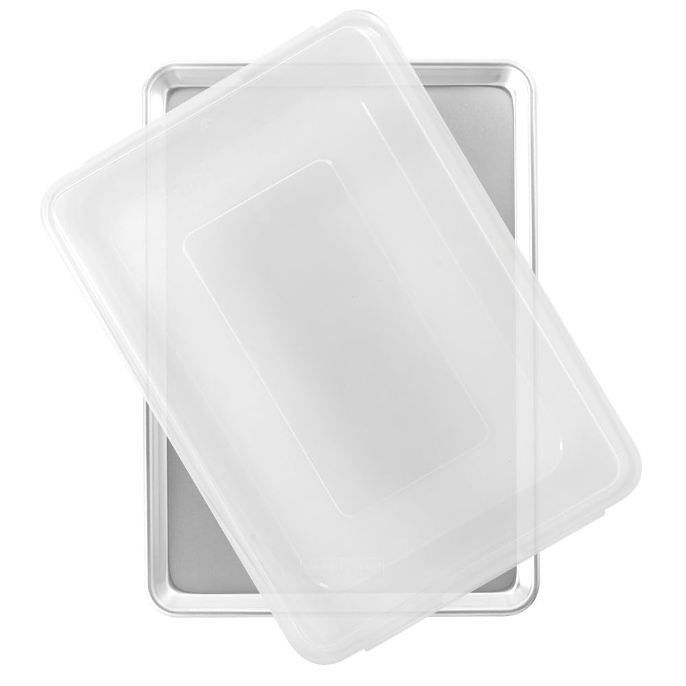 Nordic Ware plaque Big Sheet vue de face montrant grande surface utile