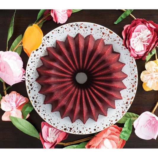 Nordic Ware gros plan sur les flûtes gemmées pour détails nets