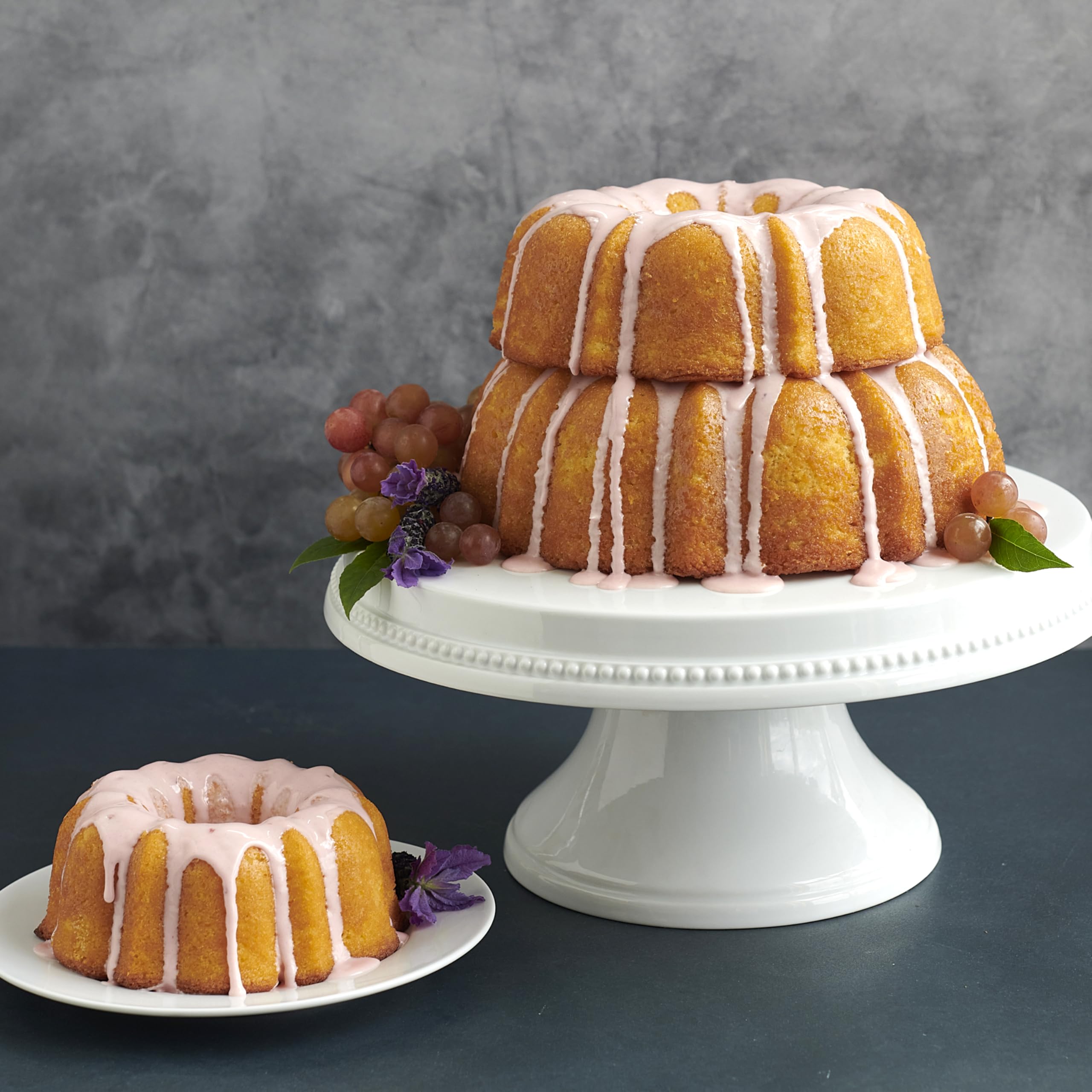 Nordic Ware gâteau démoulé depuis moule Bundt montrant finition nette
