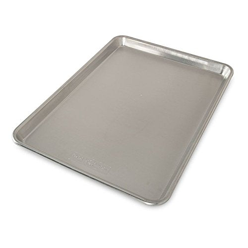 Nordic Ware gros plan alu pur montrant conduction thermique efficace