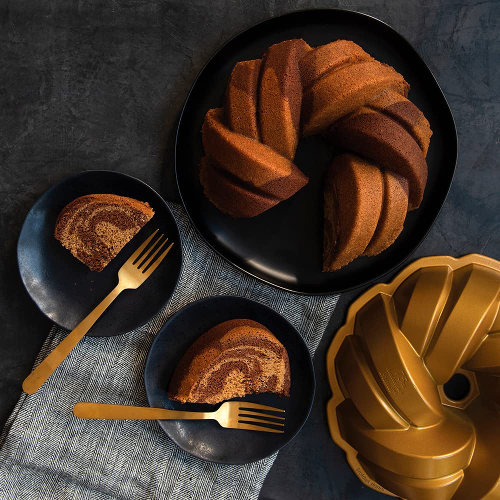 Nordic Ware intérieur du moule montrant revêtement silicone antiadhésif sûr