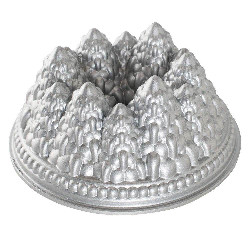 nordic ware vue avant du moule Sparkling Silver met en valeur les détails précis