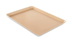 Nordic Ware plaque face avant montrant la grande surface utile et cuisson uniforme