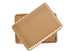 Nordic Ware vue frontale de la plaque montrant finition et capacité