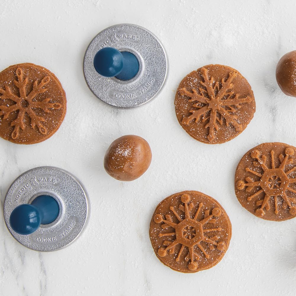 Nordic Ware biscuits cuits avec motif flocon, finition prête à offrir