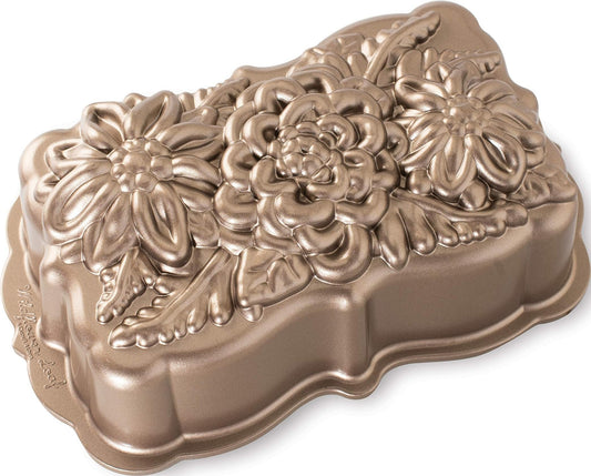 Nordic Ware vue avant du moule toffee montrant motif floral et finition élégante